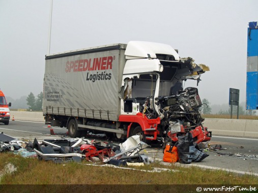 Ongeval geknelde E34/N49 Assenede Oosthoek