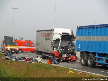 Ongeval geknelde E34/N49 Assenede Oosthoek