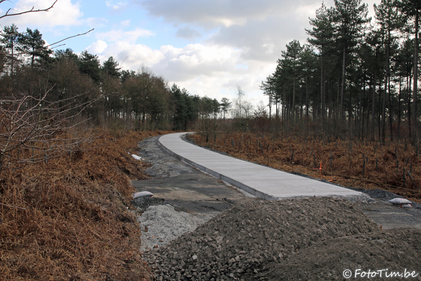 moerbeke - L077 Wachtebeke - Moerbeke (Bietenspoorweg) (L77) (Fietssnelweg F41) - Page 2 IMG_4732